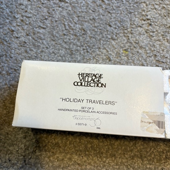 Dept 56 Heritage Village HOLIDAY TRAVELERS Accessory 55719 Christmas Dickens - Picture 3 of 5